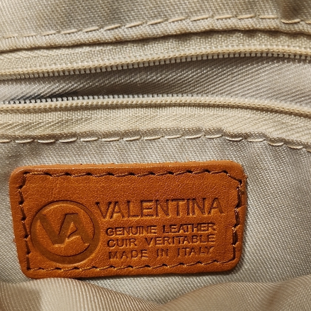 Valentina Orange Backpack with Retro Design - Picture 4 of 4